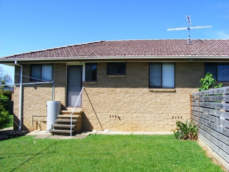 4/4 Woodstock Street, Tamworth NSW 2340