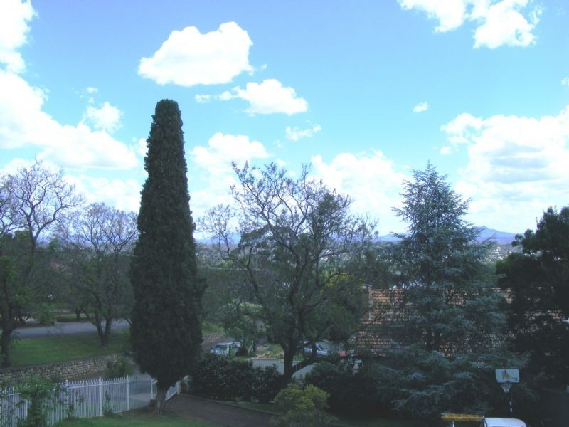 96 White Street, Tamworth NSW 2340