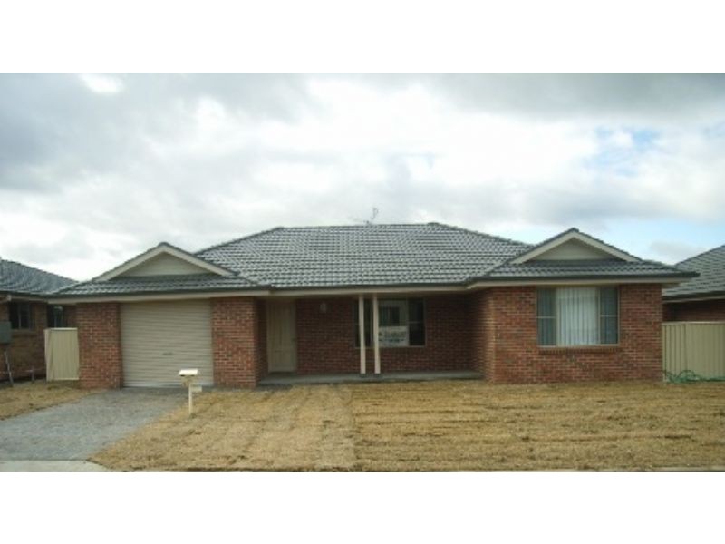 87 Grant Street, Tamworth NSW 2340