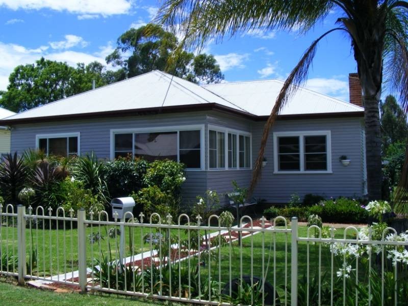 14 Bruce Street, Tamworth NSW 2340