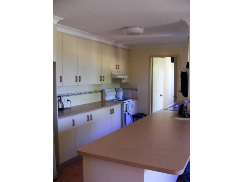 8 Wallamoul Street, Tamworth NSW 2340