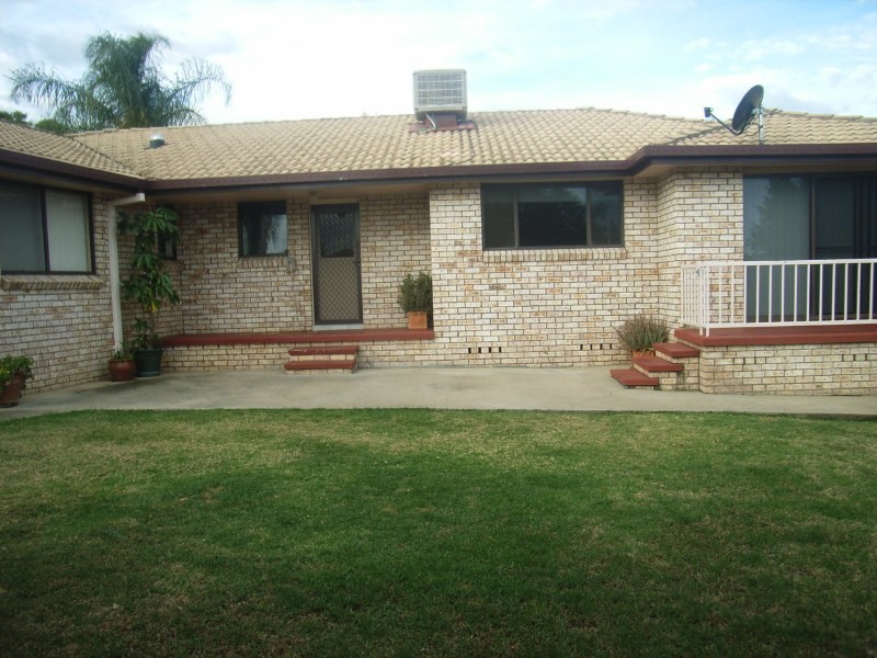 17 Eucalypt Avenue, Tamworth NSW 2340