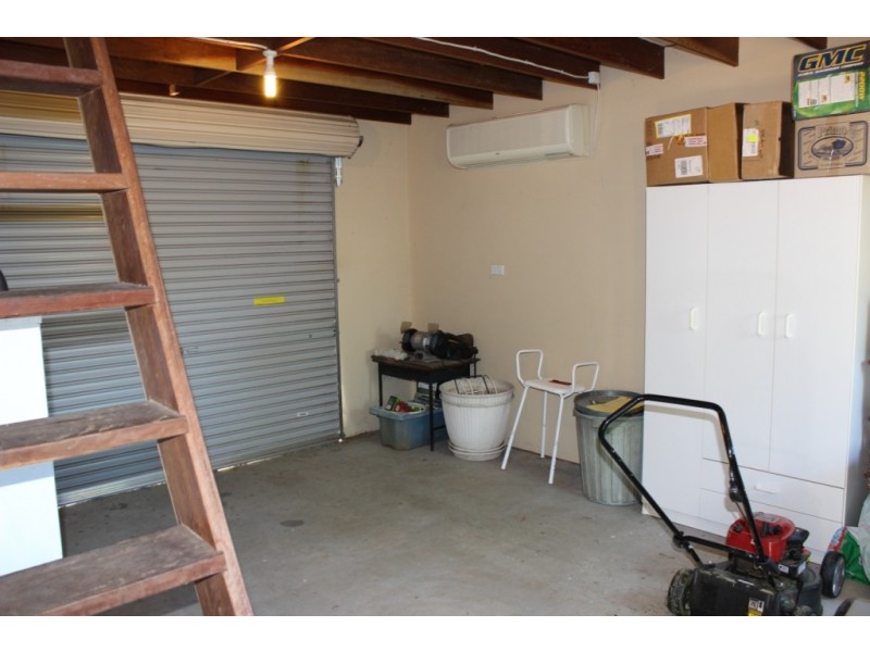 63 Darling Street (East), Tamworth NSW 2340