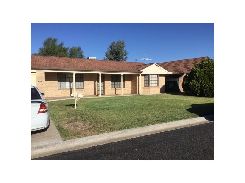 9 MELISSA AVENUE, Tamworth NSW 2340