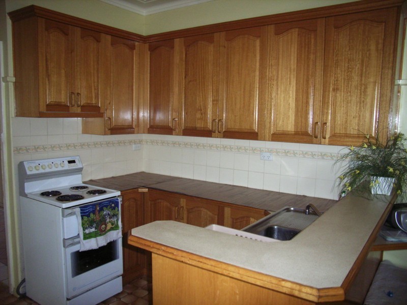 8 Upper Street, Tamworth NSW 2340