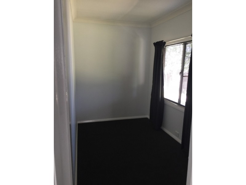 5 ROBINA STREET, Tamworth NSW 2340