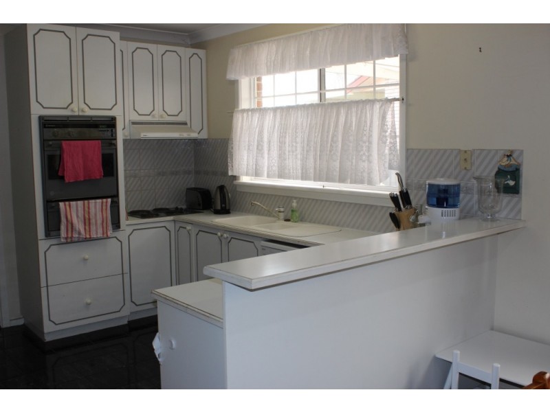 2 Banksia Street, Tamworth NSW 2340