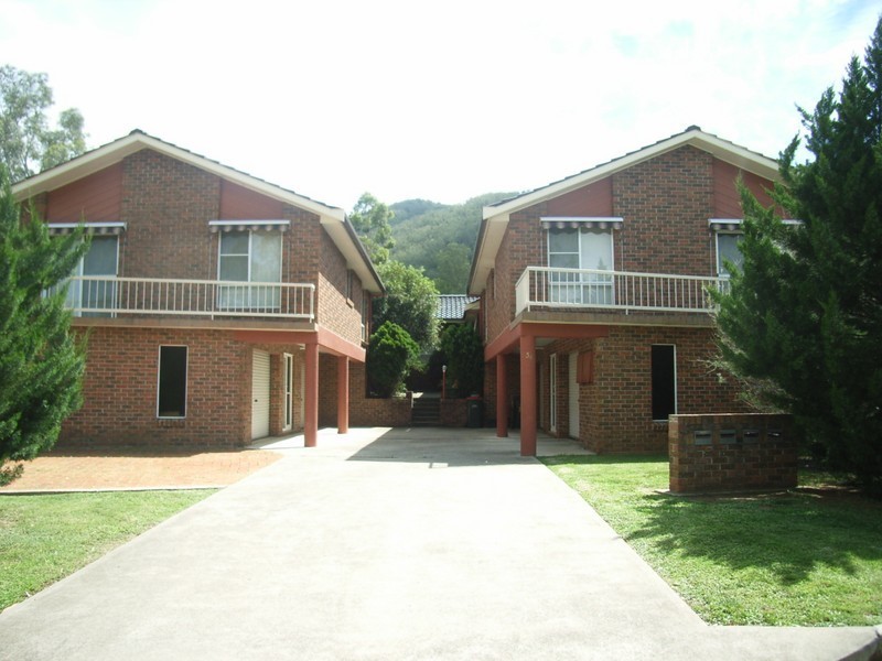 1/34 Valley Drive, Tamworth NSW 2340