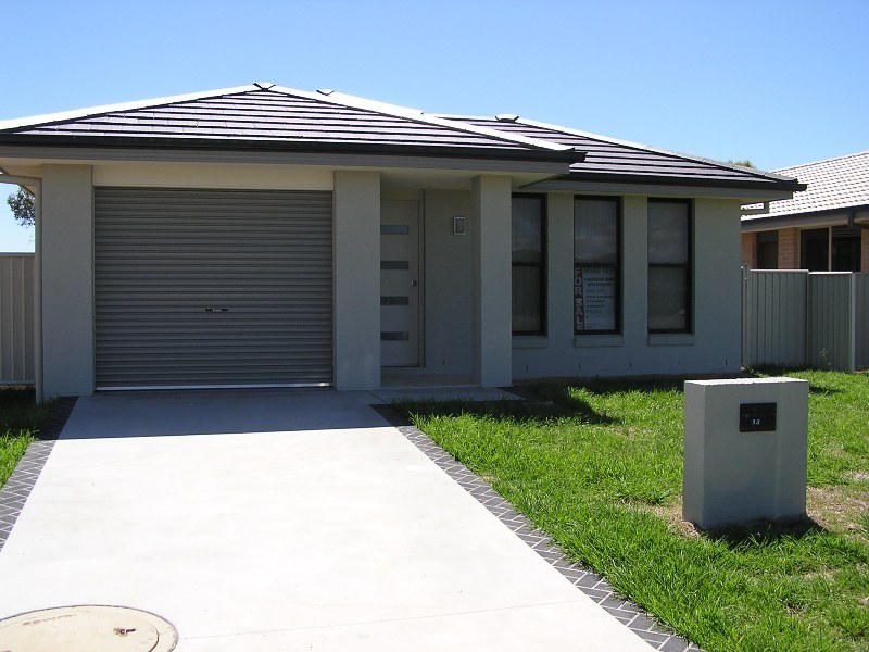 33B Cunningham Street, Tamworth NSW 2340