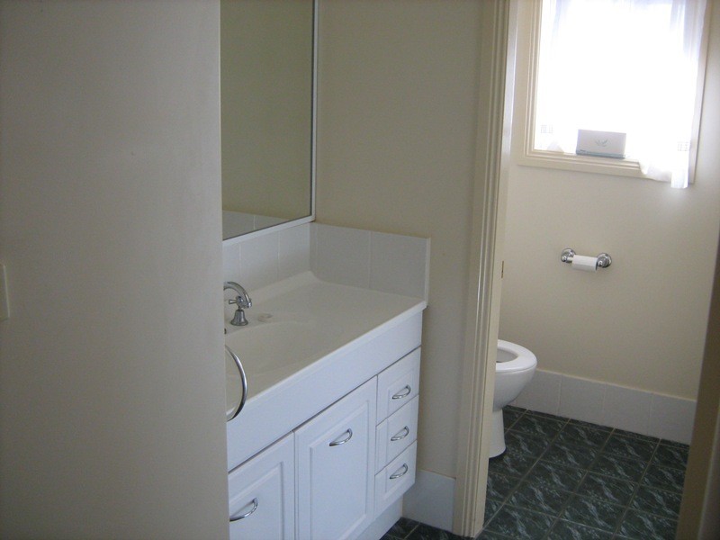 2/64 Griffen Avenue, Tamworth NSW 2340