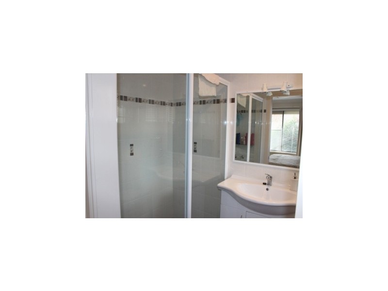 2/3 Warrumbungle Close, Tamworth NSW 2340