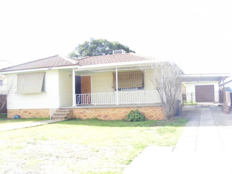 36 Mack Street, Tamworth NSW 2340