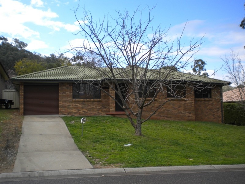 24 Eucalypt Ave, Tamworth NSW 2340