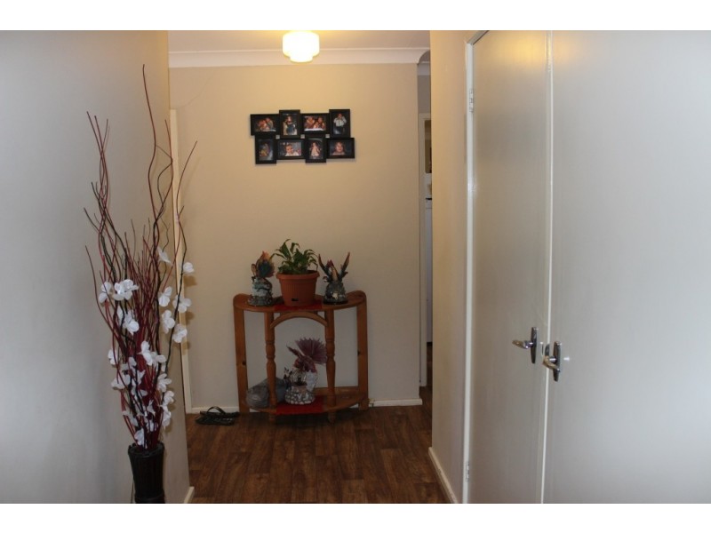 8 Robina Street, Tamworth NSW 2340