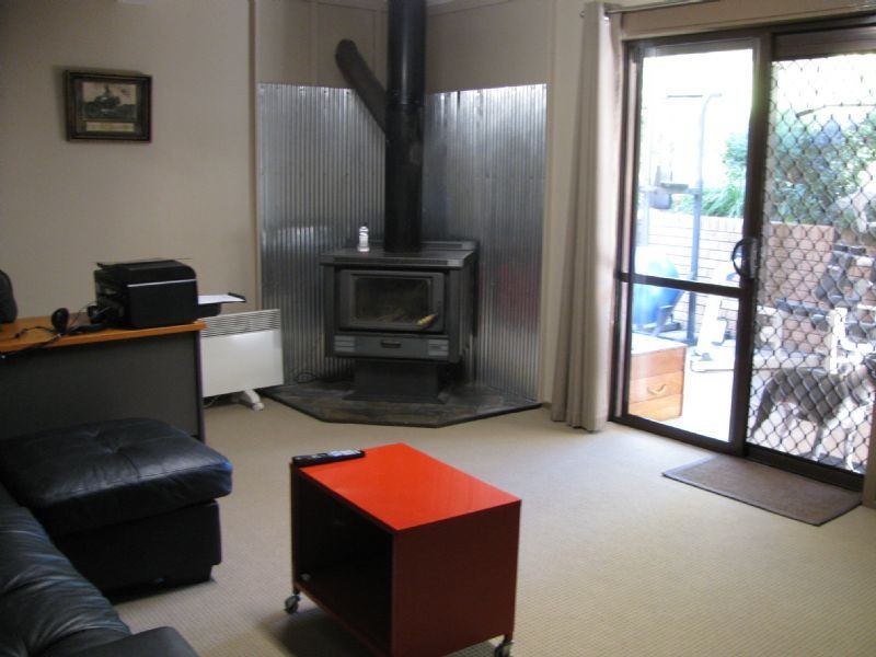 8 Amaroo Road, Tamworth NSW 2340