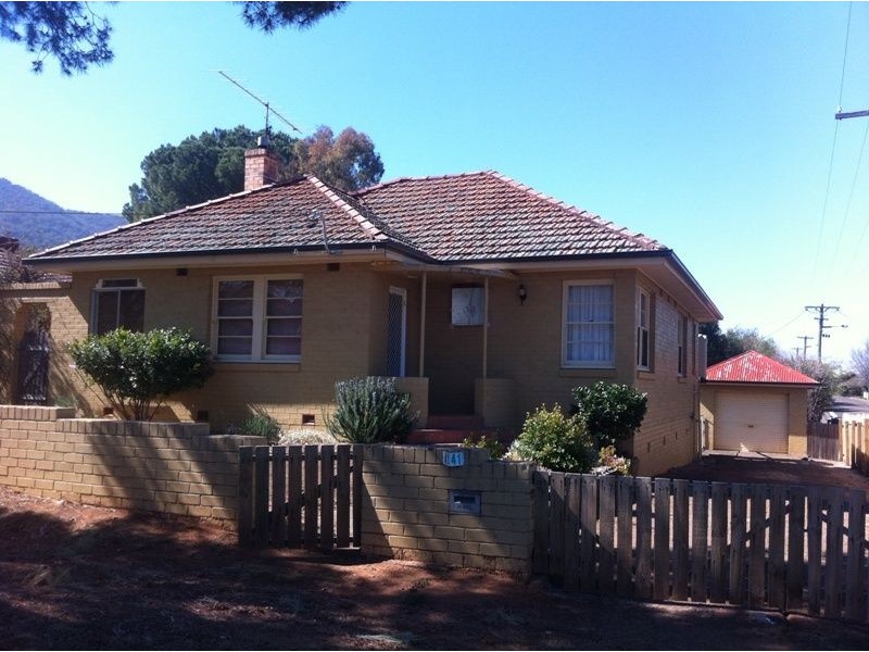 41 Roderick Street, Tamworth NSW 2340
