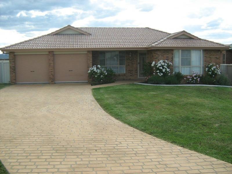 3 Nardoo Place, Tamworth NSW 2340