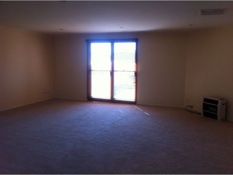 69 Greg Norman Drive, Tamworth NSW 2340