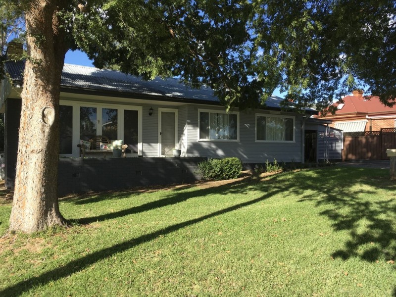 4A Upper Street, Tamworth NSW 2340