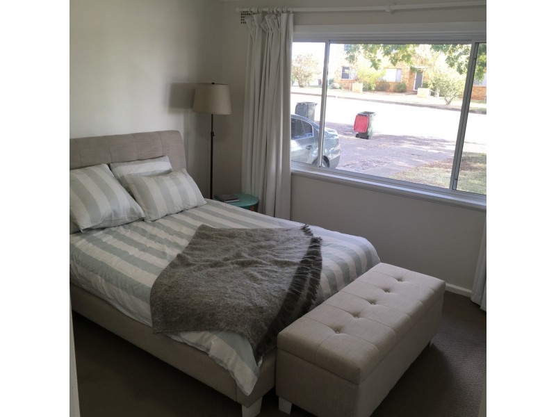 4A Upper Street, Tamworth NSW 2340