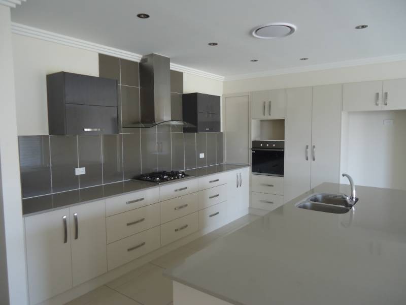 25 Kalinda Place, Tamworth NSW 2340