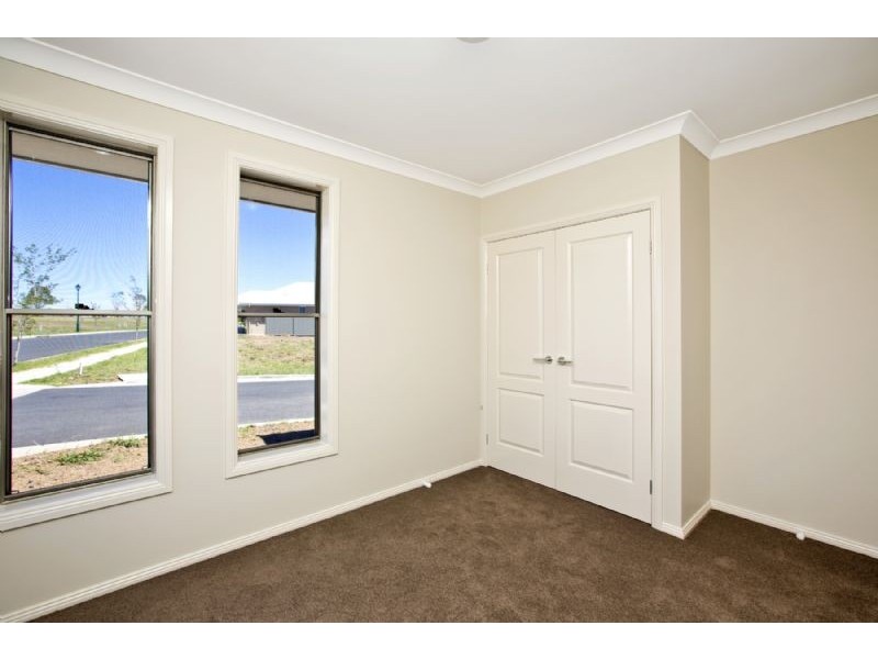 25 Sanctuary Place, Tamworth NSW 2340