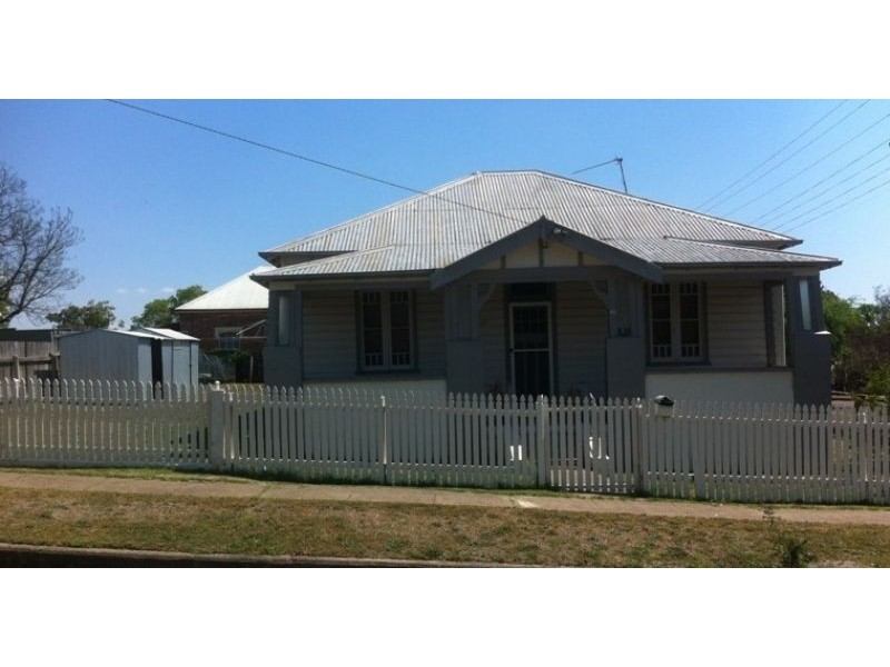 99 Crown Street, Tamworth NSW 2340