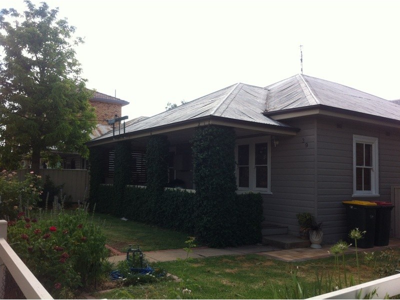 39 Gipps Street, Tamworth NSW 2340