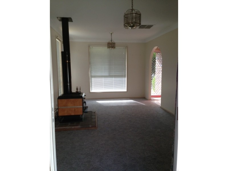 2 Cann Close, Tamworth NSW 2340