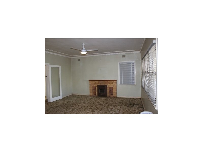 6 Neridah Avenue (East Tamworth), Tamworth NSW 2340