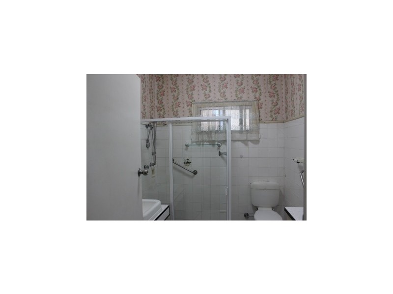 16 Cambridge Street, Tamworth NSW 2340