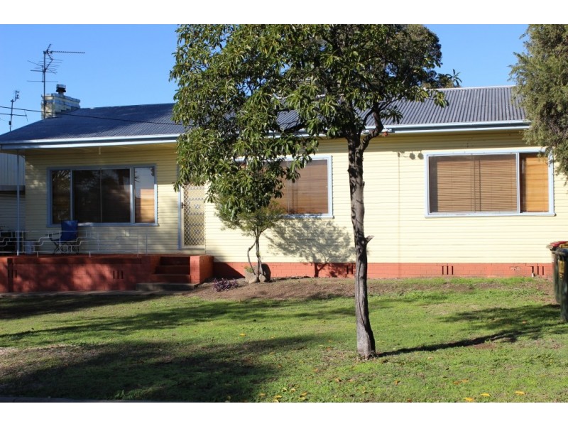 7 Crocket Street, Tamworth NSW 2340