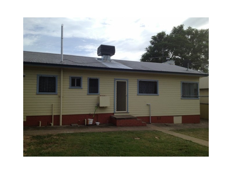 7 Crocket Street, Tamworth NSW 2340