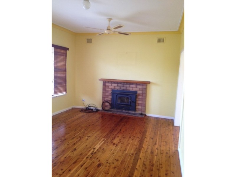 7 Crocket Street, Tamworth NSW 2340