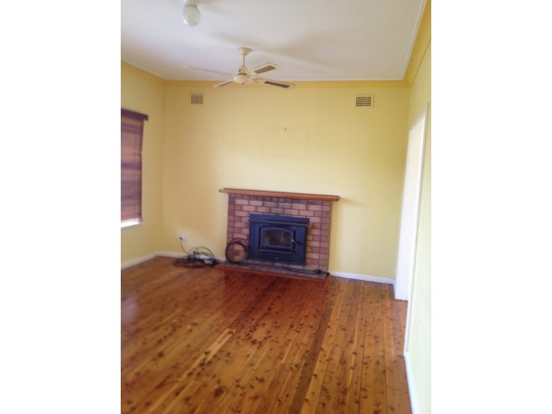 7 Crocket Street, Tamworth NSW 2340