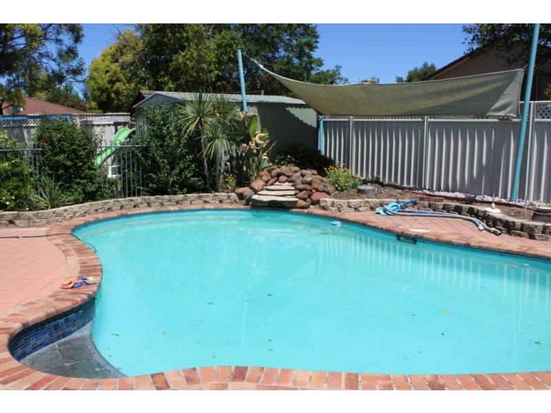 10 Baringa Place, Tamworth NSW 2340