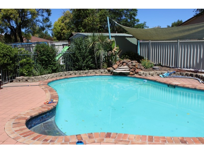 10 Baringa Place, Tamworth NSW 2340