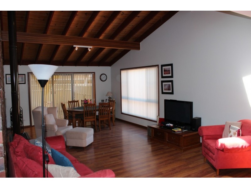 10 Baringa Place, Tamworth NSW 2340