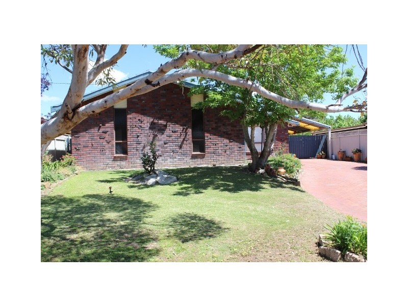 10 Baringa Place, Tamworth NSW 2340