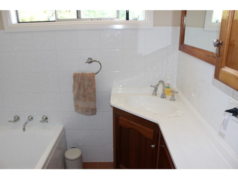 5 Rosedale Avenue, Tamworth NSW 2340