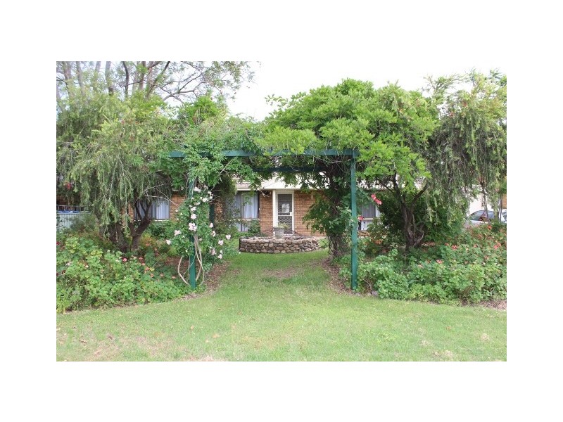 9 Pine street, Kootingal, Tamworth NSW 2340