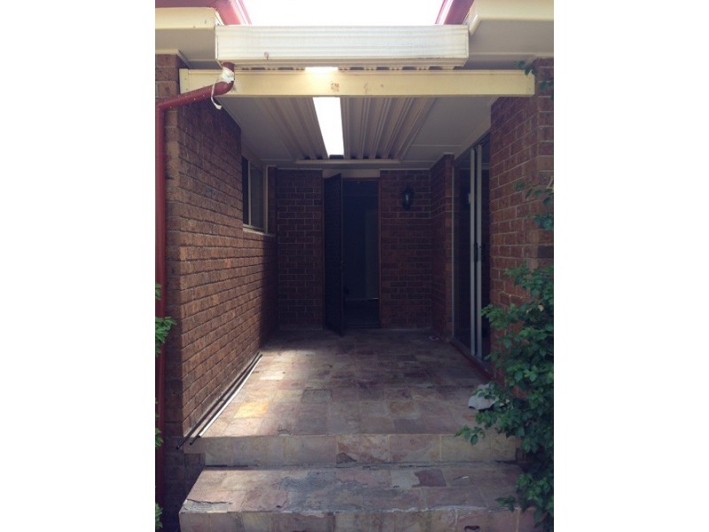 4 Westow Crescent, Tamworth NSW 2340