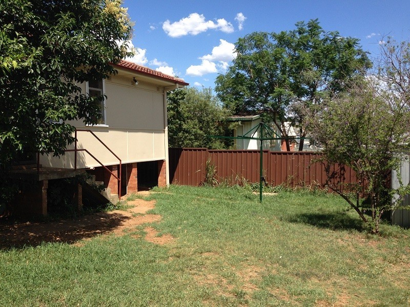 4 Westow Crescent, Tamworth NSW 2340