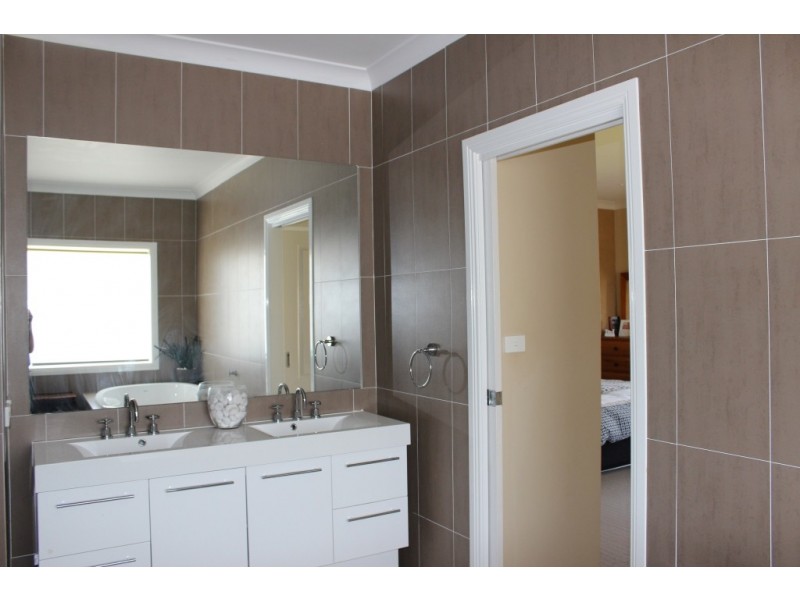 18 Maitland street, Currabubula, Tamworth NSW 2340