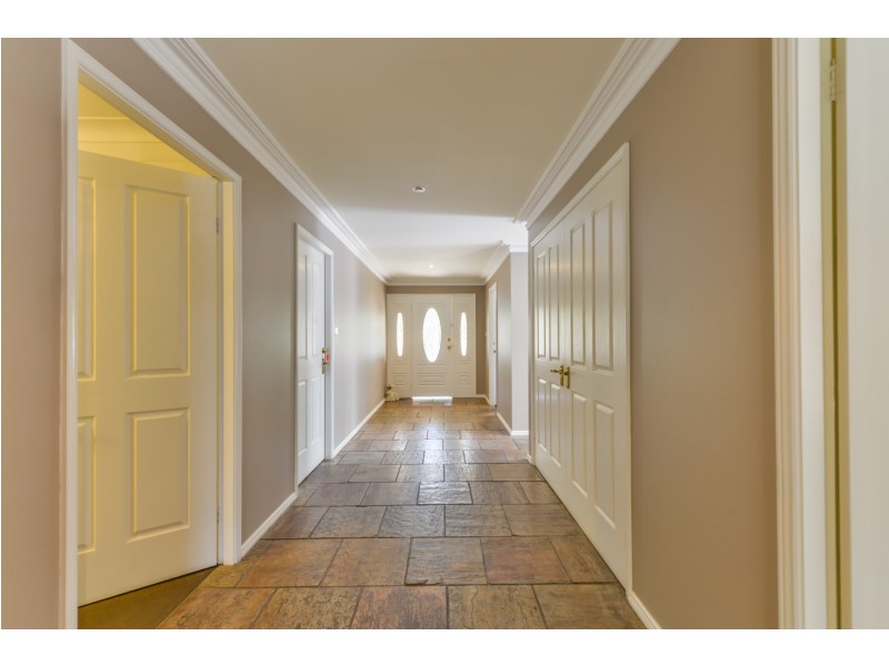 10 Matilda Place, Tamworth NSW 2340