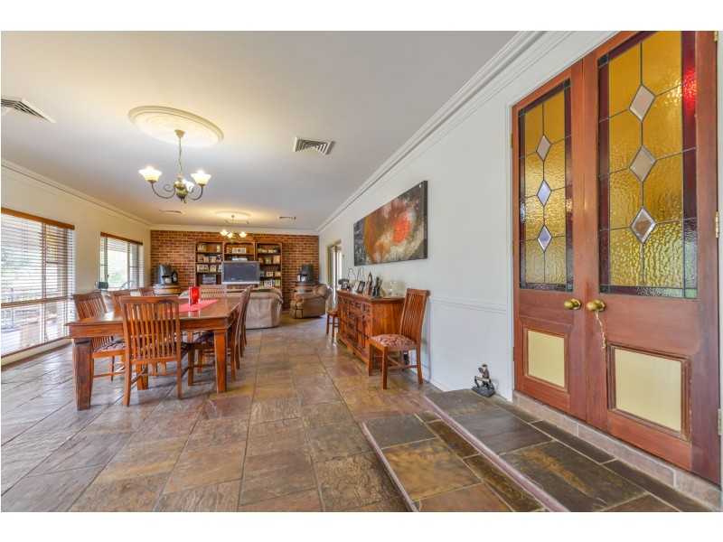 10 Matilda Place, Tamworth NSW 2340