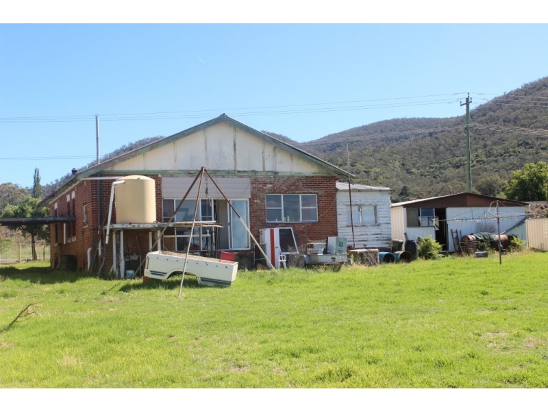 367-369 Armidale Road, Tamworth NSW 2340