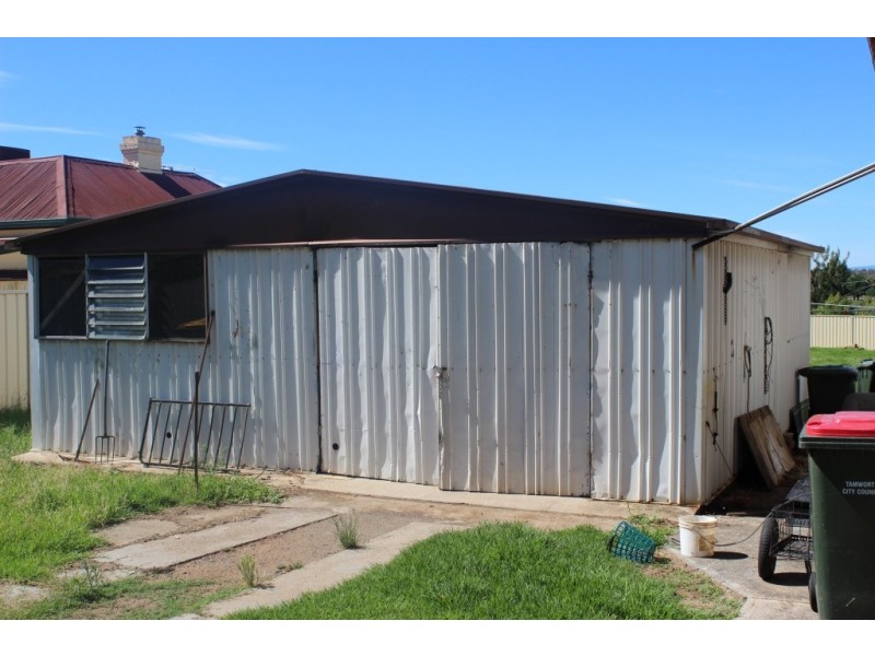 367-369 Armidale Road, Tamworth NSW 2340