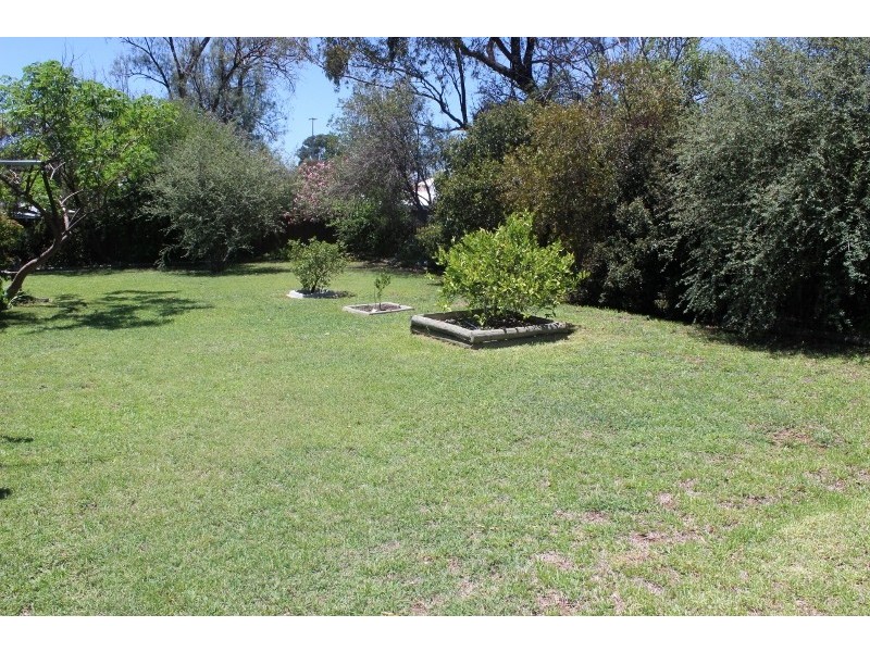 1 Woodstock Street, Tamworth NSW 2340