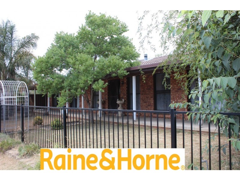92 Calala Lane, Tamworth NSW 2340